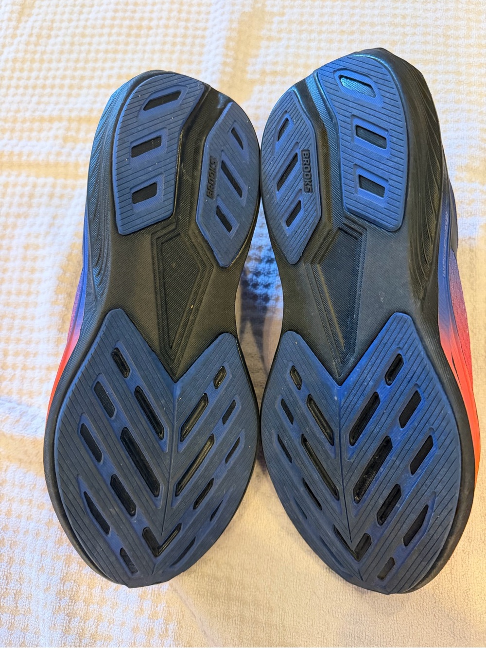 Brooks Hyperion Women’s Running Shoe - Orange & Purple - Picture 4 of 6